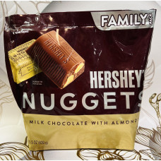 Шоколадні конфети з миндалем Hershey's Nuggets with Almonds оригінал