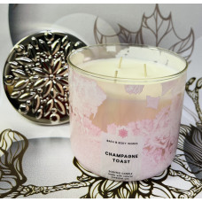 Ароматична свічка "Шампанське" Bath and Body Works оригінал