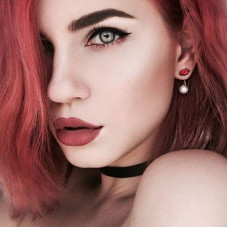 Красива матова помада Lime Crime колір Low Cut оригінал