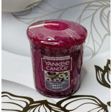 Ароматична свічка Yankee Candle Різдвяні ягоди оригінал