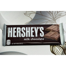 Шоколадка Hershey's Milk Chocolate молочний шоколад оригінал